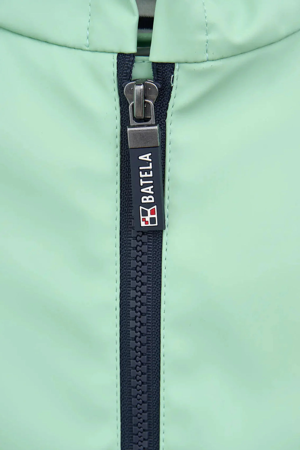 Impermeable de bebe bolsillos ballena verde menta