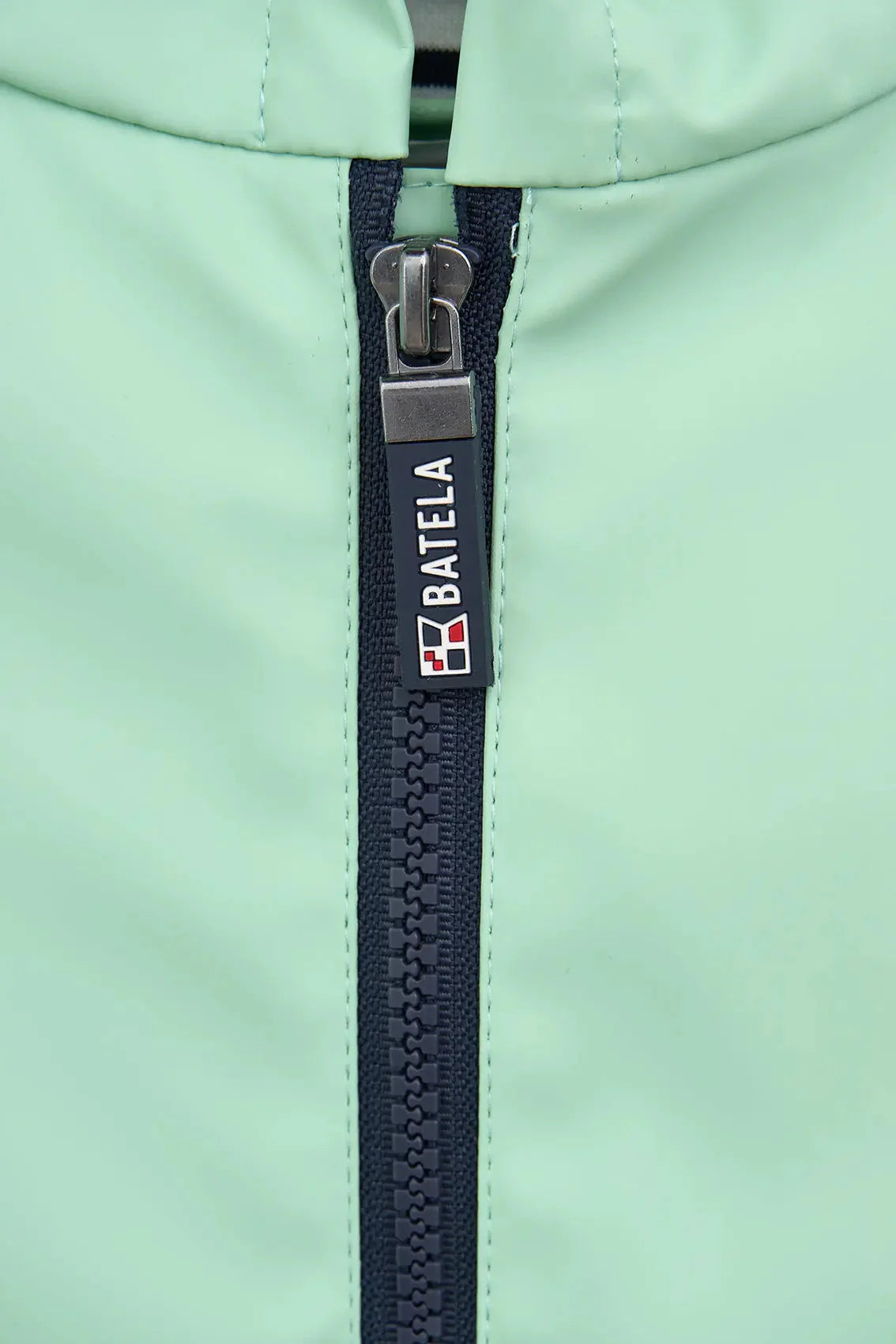 Impermeable de bebe bolsillos ballena verde menta