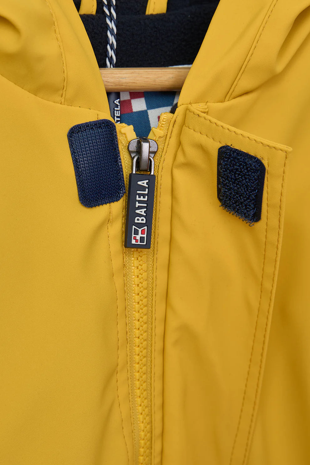 Impermeable infantil con forro polar